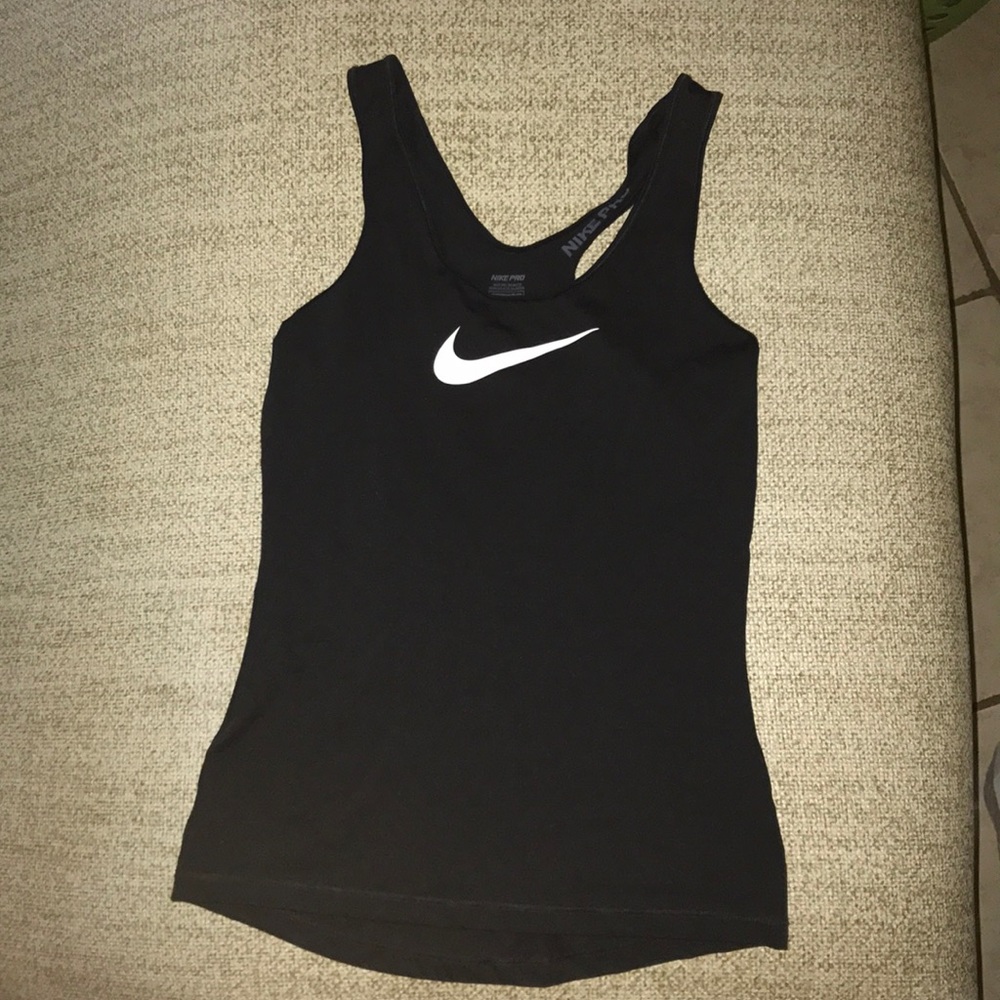 Nike women's tank top
